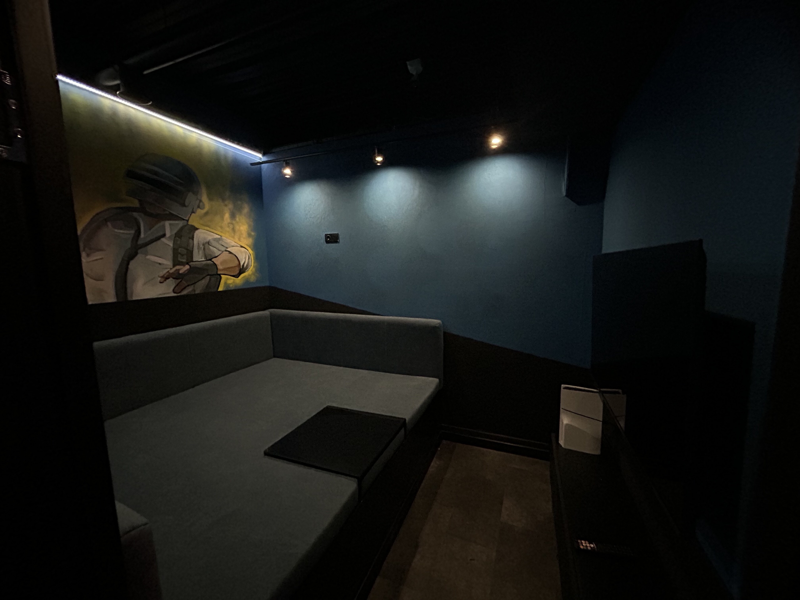 CARBON, Москва